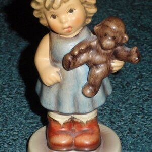 "Monkey Business" Goebel Hummel Figurine #2069/A Girl W/ Monkey TMK8 First Issue
